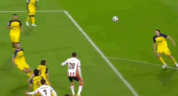 用网-今晚欧冠传出新动向；埃因霍温官宣签约；管理层表态——赛场秩序良好；阵容厚度经受考验的简单介绍